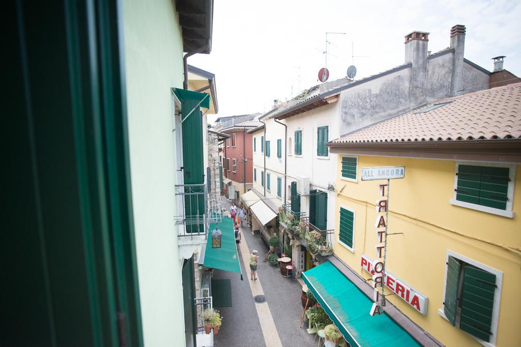 Lazise Boutique Apartment Lago E Relax Værelse billede