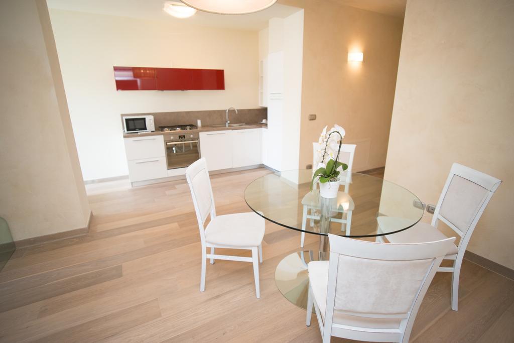 Lazise Boutique Apartment Lago E Relax Værelse billede