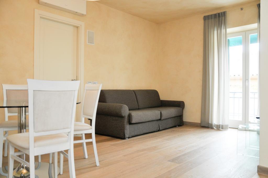 Lazise Boutique Apartment Lago E Relax Værelse billede