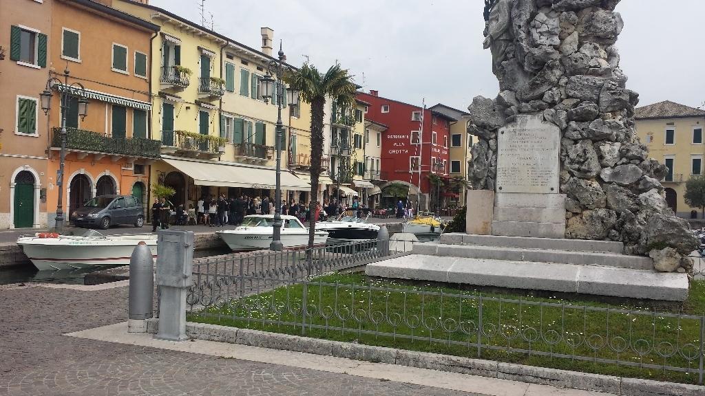 Lazise Boutique Apartment Lago E Relax Værelse billede