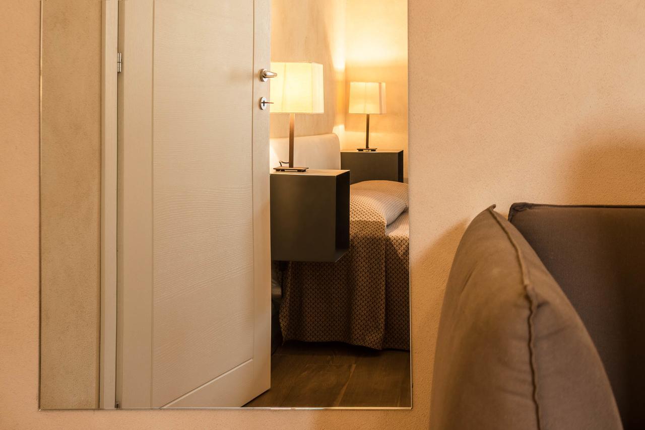 Lazise Boutique Apartment Lago E Relax Eksteriør billede